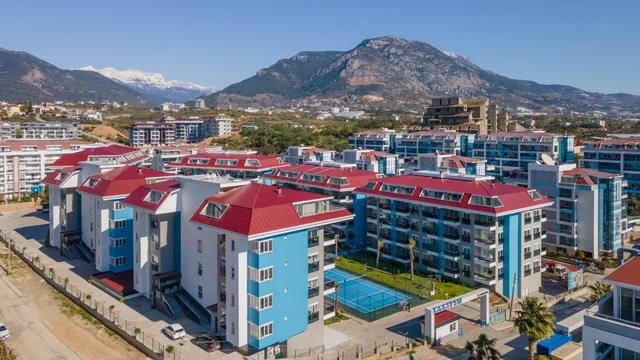 4-Sobni Stan na Prodaju u Kestelu, Alanya s Bazenom, Blizu Mora