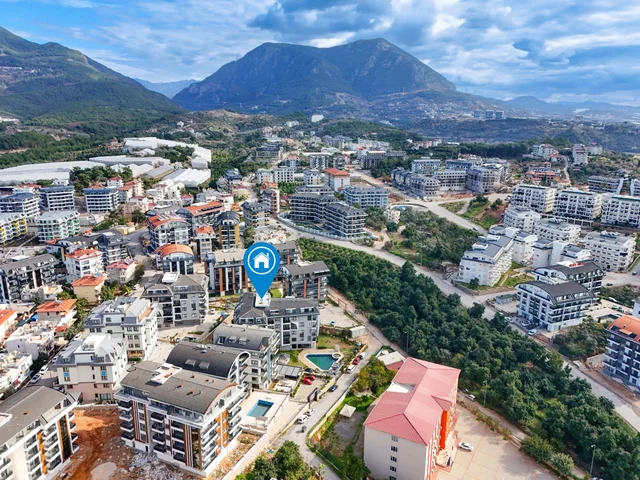 Gemeubileerd 1+1 appartement te koop in Oba, Alanya