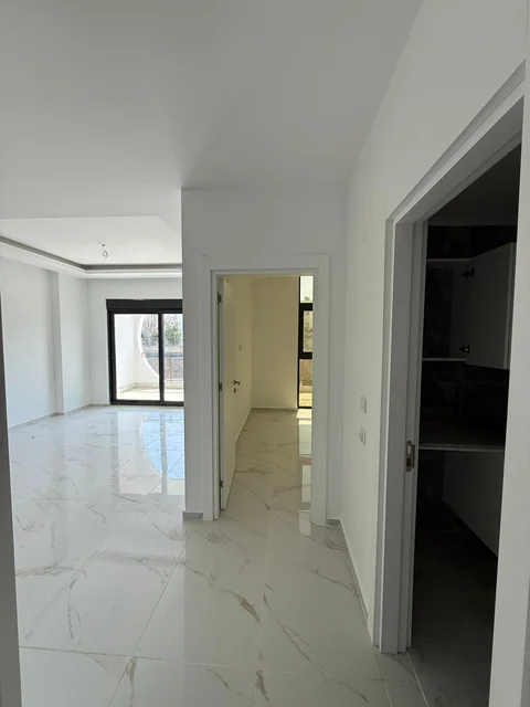 Instapklaar 1+1 appartement op 350m van Incekum Beach Alanya