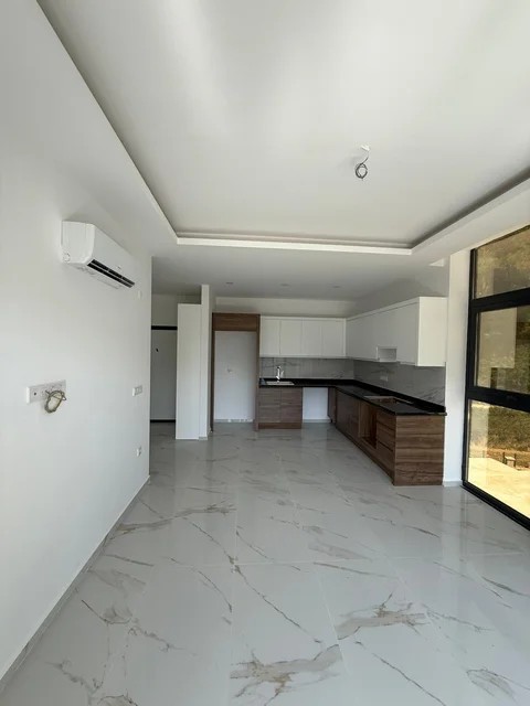Instapklaar 1+1 appartement op 350m van Incekum Beach Alanya