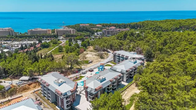 Instapklaar 1+1 appartement op 350m van Incekum Beach Alanya