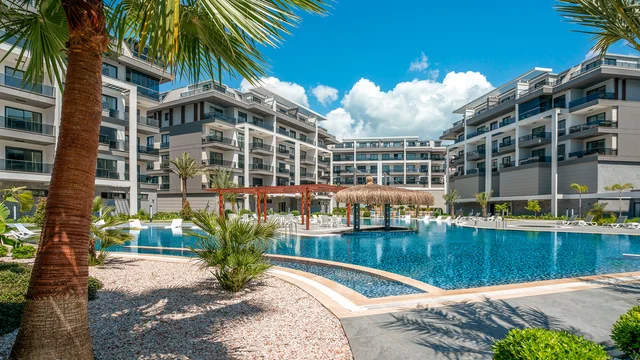Uniek 2+1 appartement te koop in het grootste complex in Oba, Alanya